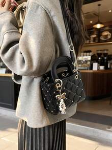 Fashionable High-End Princess Diana Style Shoulder Bag, New Niche Commuter Crossbody Bag, Rhombus Handbag, Autumn/Winter - Black - View 4