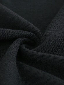 This Stylish Sports Pullover Is Perfect For Outdoor Activities. It Has A Unique Design And Is Versatile, With A Fabric Weight Of 250 Grams, Making It An Ideal Choice For Autumn And Winter. Its Casual Style Is Very Suitable For Daily Wear. - màu đen - Xem 6