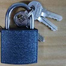 Medium-Sized Padlock With 3 Identical Keys, Suitable For Lockers, School Lockers, Toolboxes, And Gym Lockers. Color: Black. - Black - View 6