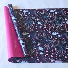 1卷黑色底蓝色小鸟和粉蓝色爱心图案包装纸 - 适用于圣诞节、生日礼物、礼品包装用品 - 彩色 - 查看 11