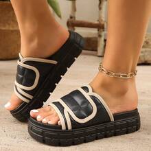 2026 New Style Women's Outdoor Slippers, Korean Fashion Personalized Beach Sandals, Non-Slip Soft Bottom, Minimalist - Black - View 10