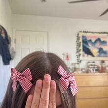 2Pcs/Korean Style Cute Gingham Fabric Bow Hair Clip Side Clip Bangs Clip Hair Clip Duck Mouth Clip Headpiece Polyester    Bow  Pearls - 紅色 - 查看 3