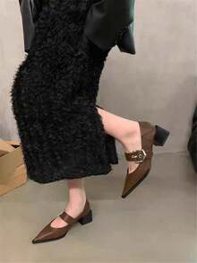 女士时尚尖头优雅搭扣低帮粗跟鞋，有黑色、米色、棕色可选 - 棕色 - 查看 2