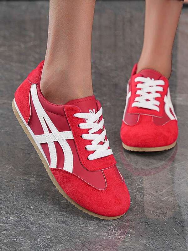 条纹休闲时尚PU皮系带女式平底运动鞋，舒适百搭，适合户外、上学、度假穿着，四季皆宜