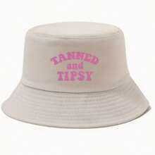 قبعة دلو مطبوعة بعبارة "TANNED AND TIPSY" موضة للنساء، مناسبة للارتداء في الخارج خلال الربيع والصيف، هدية مثالية - متعدد الألوان - مشاهدة 2