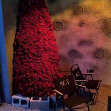 25件玫瑰瀑布装饰摆件，适用于节日、商场促销、庆典、婚礼、室内/室外展示、车展、礼品推荐，也是送给女朋友的生日和情人节贴心礼物。 - 彩色 - 查看 3