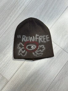 1顶男士保暖针织帽，印有“Run Free”英文涂鸦图案，秋冬季款 - 塗鴉run free針織帽 - 查看 4