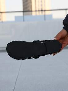 2026 Spring/Summer Retro Chic Black Snake Skin Textured Hollow Mesh Metal Buckle Strap Flat Mary Jane Shoes, Suitable For Commuting, Shopping, Dating, Valentine's Day Party - Black - View 6