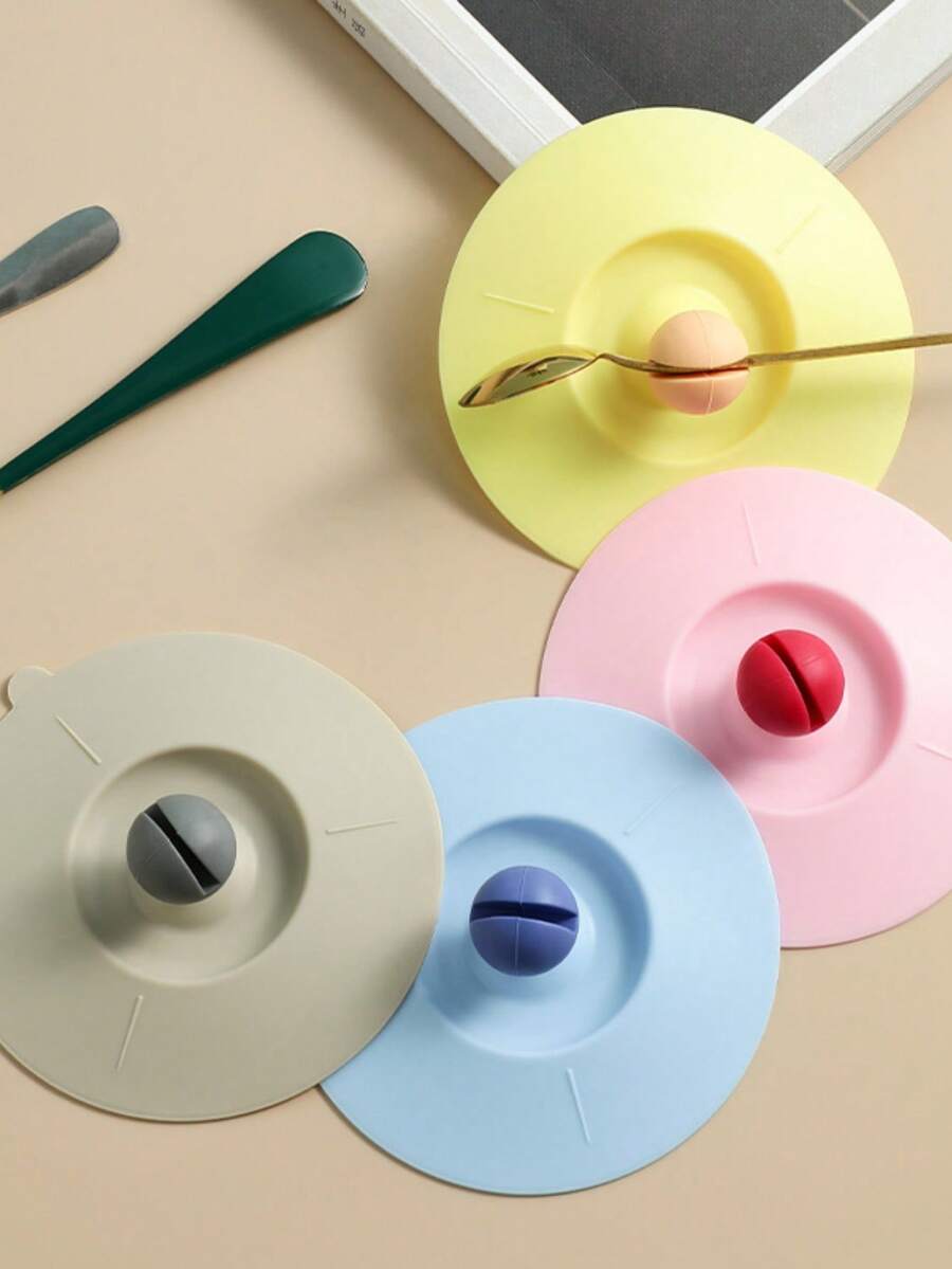 1个带勺夹的塑料杯盖，多功能防尘防漏杯/茶杯盖