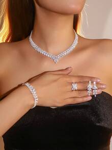 一套女士V形锆石项链套装，奢华时尚银饰5件套配饰，适合婚礼、派对、舞会等场合，可作礼物。 - 白色 - 查看 1