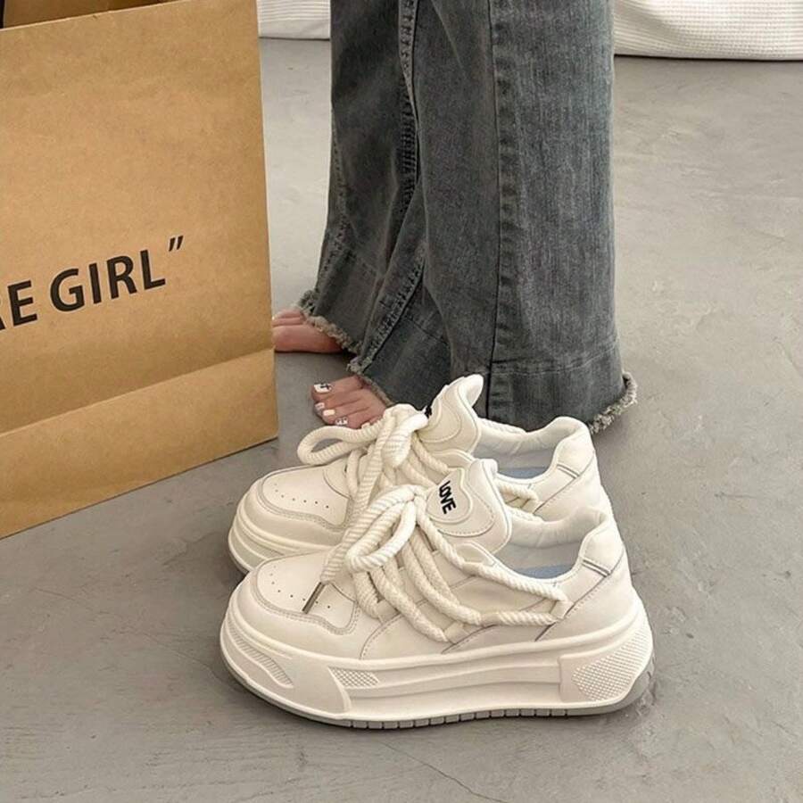 Zapatos Blancos de Suela Suave de Plataforma de Nicho 2025 Nueva Primavera Verano Suela Gruesa Versátil Zapatillas Zapatos de Papá - Blanco - Ver 1