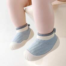 TendenciaZapatos Calcetín Para Bebe Antideslizantes De Silicona Suave Azul Y Verde 12.5 Mx Material Antideslizante TpeCalidad premium - 1 - Ver 6