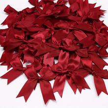 鲜艳的红色缎带蝴蝶结 - 优雅的圆形装饰，适用于礼品包装、手工制作、生日和婚礼装饰，采用涤纶材质，是节日礼物和礼品包装的理想之选。 - 彩色 - 查看 7