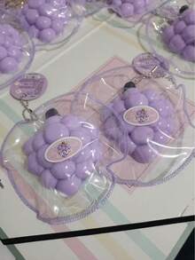 Novelty Realistic Grape Squeeze Stress Relief Toy, Squeezing Squishy Fruit Decoration Ornament, Suitable For Various Festivals