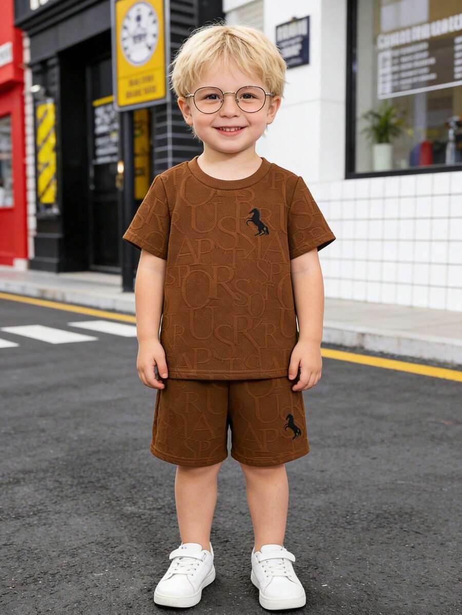 Bộ 2 món/Bộ quần áo thun tay ngắn cổ tròn màu trơn kèm quần short họa tiết ngựa hoạt hình và chữ cái tiếng Anh thời trang giản dị, quà tặng ngoài trời cho bé trai, mùa hè