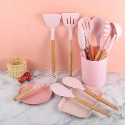 Juego de 12 Utensilios de Cocina de Silicona con Mango de Madera - Espátulas, Cucharas y Accesorios en Verde Claro y Rosa, Incluye Soporte Organizador
