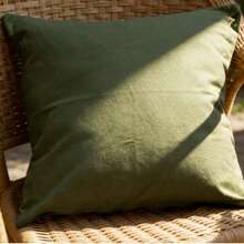 Structured, Solid-Color Decorative Cushions In 9 Colors, Simple Designs, 45 X 45 Cm / 60 X 60 Cm, Versatile Cushions For Sofas And Beds. - 橄欖綠 - 查看 3