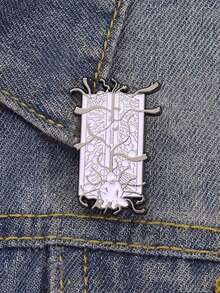 1PC Black White Dark Style Book Enamel Pin Retro Line Art Decor Brooch Lapel Backpack Badge Jewelry Accessories Gift For Friends