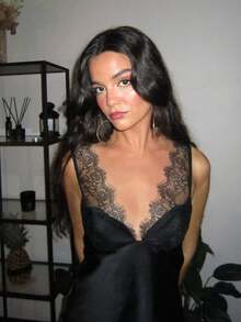 Women's Sexy Lace Satin Fitted Camisole, Fashionable V-Neck Spaghetti Strap Backless Camisole Top, Summer Beach Vacation - Black - View 2