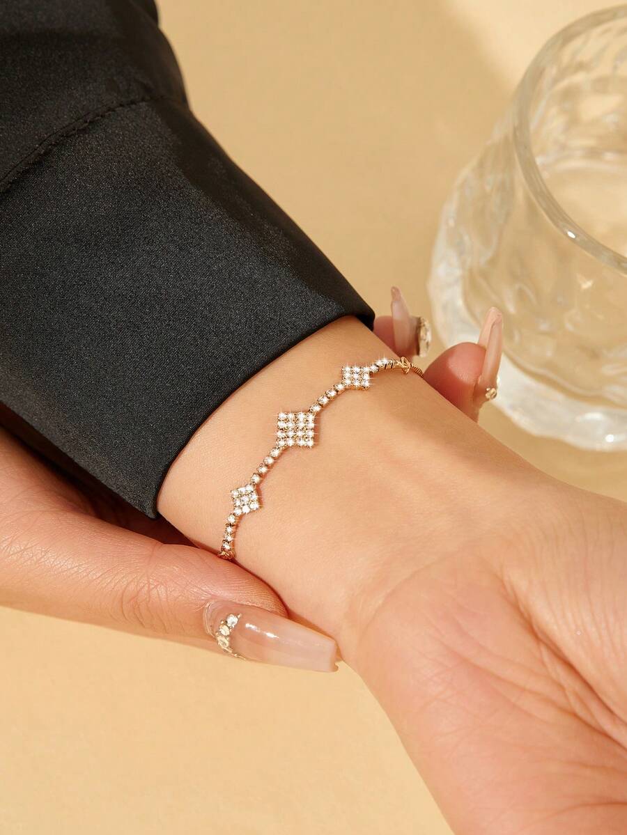 Nooxian 1pc Fashion Rhombus Claw Chain Bracelet, Copper Zirconia Adjustable Bracelet (Random Zirconia Quantity) - Yellow Gold - View 1