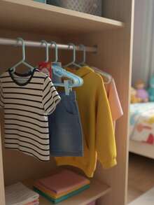 Set de 20 perchas para niños, ganchos de ropa de plástico pequeños, perchero duradero y antideslizante para almacenamiento en el armario de la guardería de bebé - Rosa - Ver 2