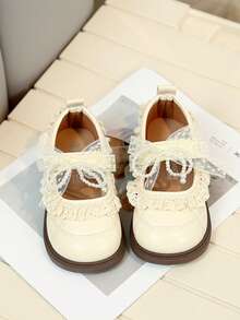 Girls' Butterfly Pearl Hook And Loop Lace Flat Shoes, Comfortable & Versatile Princess Shoes - Beige - View 2