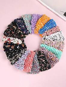 This Large-Capacity Tote Bag Is Reusable, Highly Elastic, Portable, Available In Multiple Colors, And Foldable. It's Suitable For Various Occasions Such As Family, Travel, And Shopping, And Contains Essential Travel Items. - Multicolor - View 7