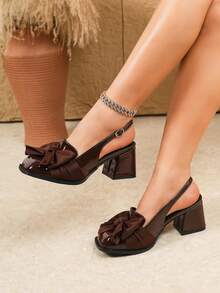 大码及小码女士高跟玛丽珍鞋，金属搭扣时尚浅口鞋，方头粗跟舒适优雅性感礼服鞋，棕色和黑色可选 - 棕色 - 查看 2