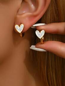 1 Pair Women's Fashion Classic Stainless Steel Heart Shaped Earrings - Heart-shaped Earrings - View 14