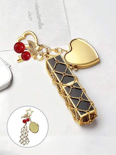 Hängande dekoration för läppstiftspåse i guldfärgat rostfritt stål, med rött körsbärshänge, berlock i metall för läppstiftshållare, med utbytbar nätpåse i rostfritt stål, hjärtformad och stjärnformad dekorativ nyckelring för läppstiftsask, med minispegel, trendig hängande dekoration för läppstift och kosmetika, trendigt hängande handväska och väska, kvinnor, flickor, skönhetsälskare och presentbärbara kosmetikatillbehör