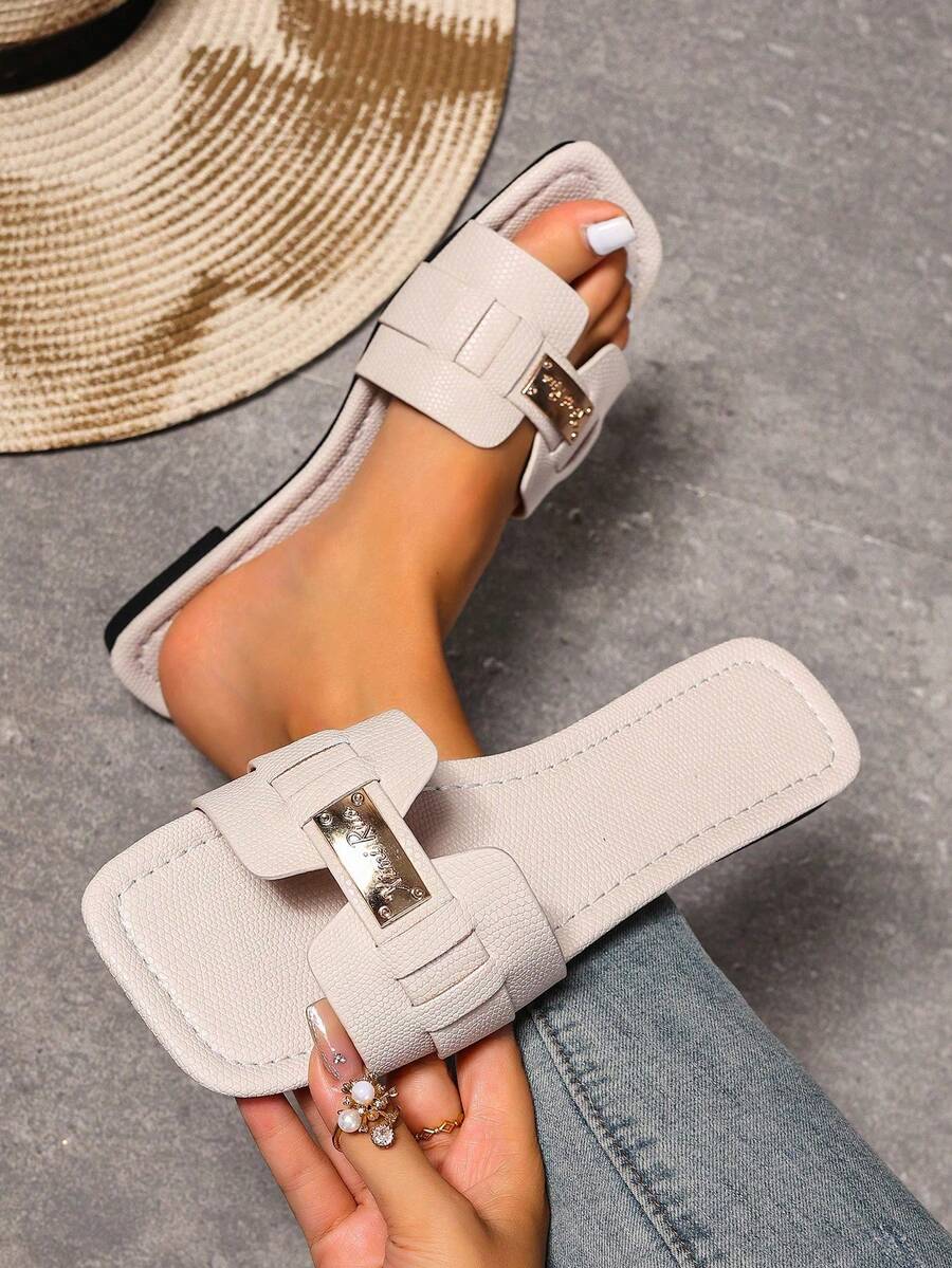 New Spring/Summer Fashion Casual Strap Slide Sandals, Comfortable Flat Heel Round Toe Slip-On Beach Slippers, Versatile Decorative Flat Sandals For Summer - Beige - View 1