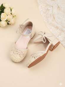 1双时尚蕾丝高跟鞋，适合大码女孩/女童，舒适日常鞋，适合女学生，也适合表演、芭蕾舞、婚礼、派对、圣诞公主鞋