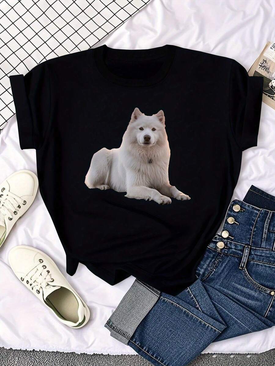 Samoyed Dog On Beach Women's Tshirt - Black - View 1