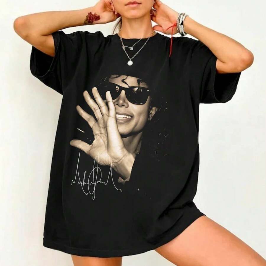 T-Shirt |   Vintage Oversized Tee - Black - View 1