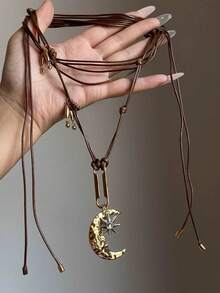 1 Pc Elegant Retro Style Moon Octagram Pendant Necklace For Women. Suitable For Daily Wear By Women, For Attending Parties, Valentine's Day And Other Occasions. It Can Also Be Given As A Gift To Family Members And Girlfriends.