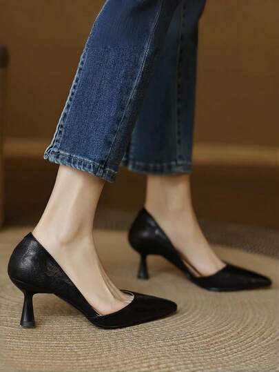 2025新款法式紫色尖头中跟鞋，女士通勤工作鞋，春秋季