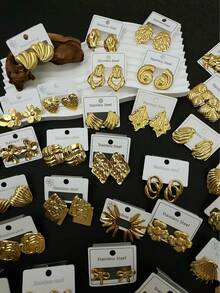 20 Pieces (Random) 316 Stainless Steel Golden Flower / Snake Shape / Bow-Shaped Faux Pearl Artificial Faux Pearl Stud Earrings, Suitable For Any Occasion As Elegant Multi-Functional High-End Earrings, Casual Outfits, Elegant Earrings, Flower-Shaped Earrings. - Multicolor - View 4