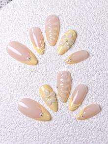 10片手工美甲贴纸，短指甲，假指甲，杏仁形指甲，法式美甲贴片，粉色指甲，红色指甲，白色指甲，黑色指甲，黄色指甲，绿色指甲，可爱指甲，新年指甲，奢华高端风格，手工3D花卉和法式波浪图案，金/银珠装饰，包含美甲工具，可重复使用，适合女性和女孩的杏仁形美甲贴纸美甲用品 - 黃色 - 查看 4