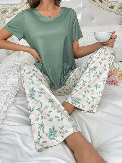Bộ đồ ngủ ngắn tay màu trơn tối giản 2 món, đồ mặc nhà thoải mái in họa tiết dành cho nữ.
