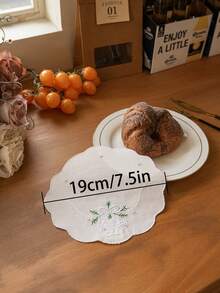 1/4pcs White Wavy Edge Christmas Bell Embroidered Placemats, Fabric Heat-Resistant Mats, Holiday Tabletop Decoration - White - View 14