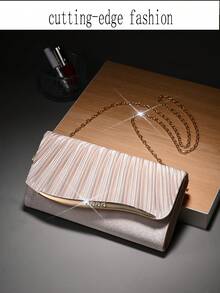 缎面一体缎面晚宴包女士纯手工满钻复古折叠手提金色女士晚宴包欧美复古斜挎包镂空高级包交叉新款珍珠流苏晚宴包欧式时尚单肩包