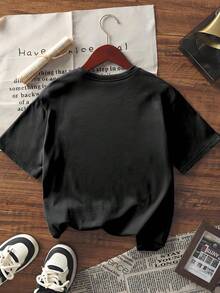 T-shirt a girocollo a maniche corte da donna, grafica militare vintage con soldato fuoristrada autorizzato, ispirata all'esercito, casual, abbigliamento da strada per uso quotidiano - Bianco - Visualizzare 2