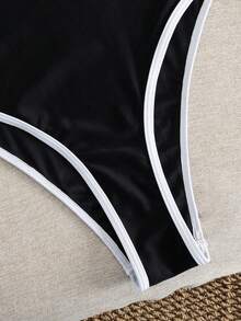 女士撞色滚边细肩带休闲黑色运动连体泳衣，夏季