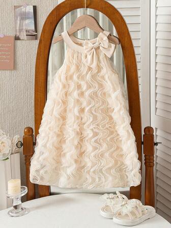 少女时尚休闲可爱网纱蝴蝶结装饰连衣裙