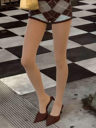 Skira, hudfärgade strumpbyxor | Plusstorlek, lätta och genomskinliga för en naturlig, förlängande benlook