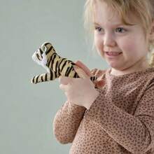 IKEA DJUNGELSKOG 萌趣小虎 可愛造型柔軟毛絨玩具 激發兒童想像力 13公分 柔軟陪伴玩偶 聚酯材質可機洗 淺黃褐色 - 淺黃褐色 - 查看 3