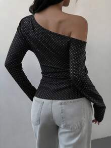 Rikumo Blusa de manga larga de punto con lunares negros, estilo coreano chic y sexy, con diseño de lazo de un hombro, adecuada para uso casual, en casa, calle y transporte - Negro - Ver 2