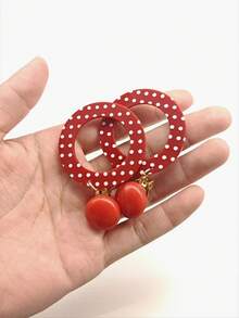 2pcs Fashionable Acrylic Pendant Earrings, Angola Red Exaggerated Polka Dot Hoop Earrings Suitable For Gifting To Friends, Teachers, Family, And Girlfriends, Suitable For Occasions Like Dates, Parties, Back To School, Graduation, Photo Shoots, And Various Holidays Like Relatives' Day, Mother's Day, New Year, Valentine's Day, Halloween, Christmas, Etc. - Red - View 2