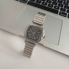 Classic Gold Square Quartz Watch, Minimalist Small Watch For Women, Adjustable Stainless Steel Bracelet - 黑與白 - 查看 6