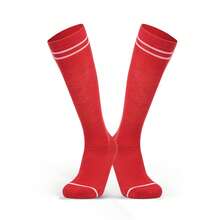 1 双实用专业装备长筒足球袜，成人款，男女皆宜，跑步踝关节保护，加厚毛巾底，小腿压缩袜，减震耐磨。